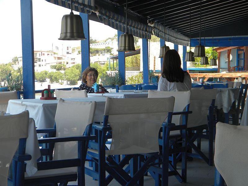Themis Hotel Myrties Екстер'єр фото